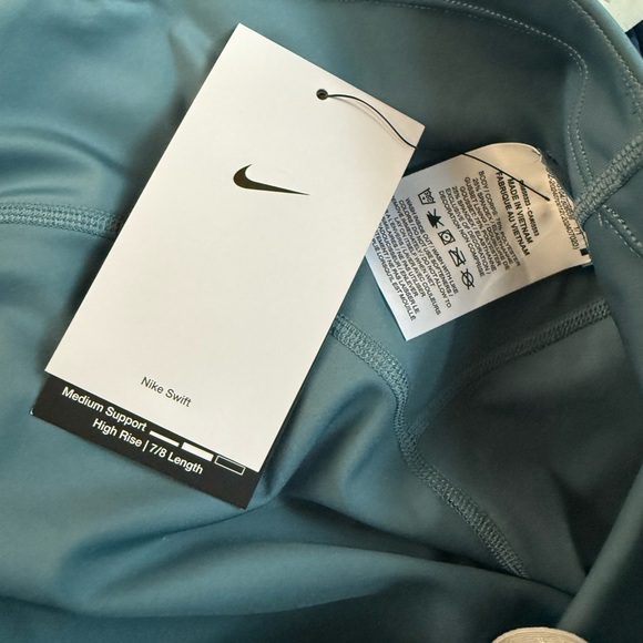 Nike NWT Swift Women's High-Waisted 7/8 Running Leggings with Pockets, size XXL - Picture 7 of 11